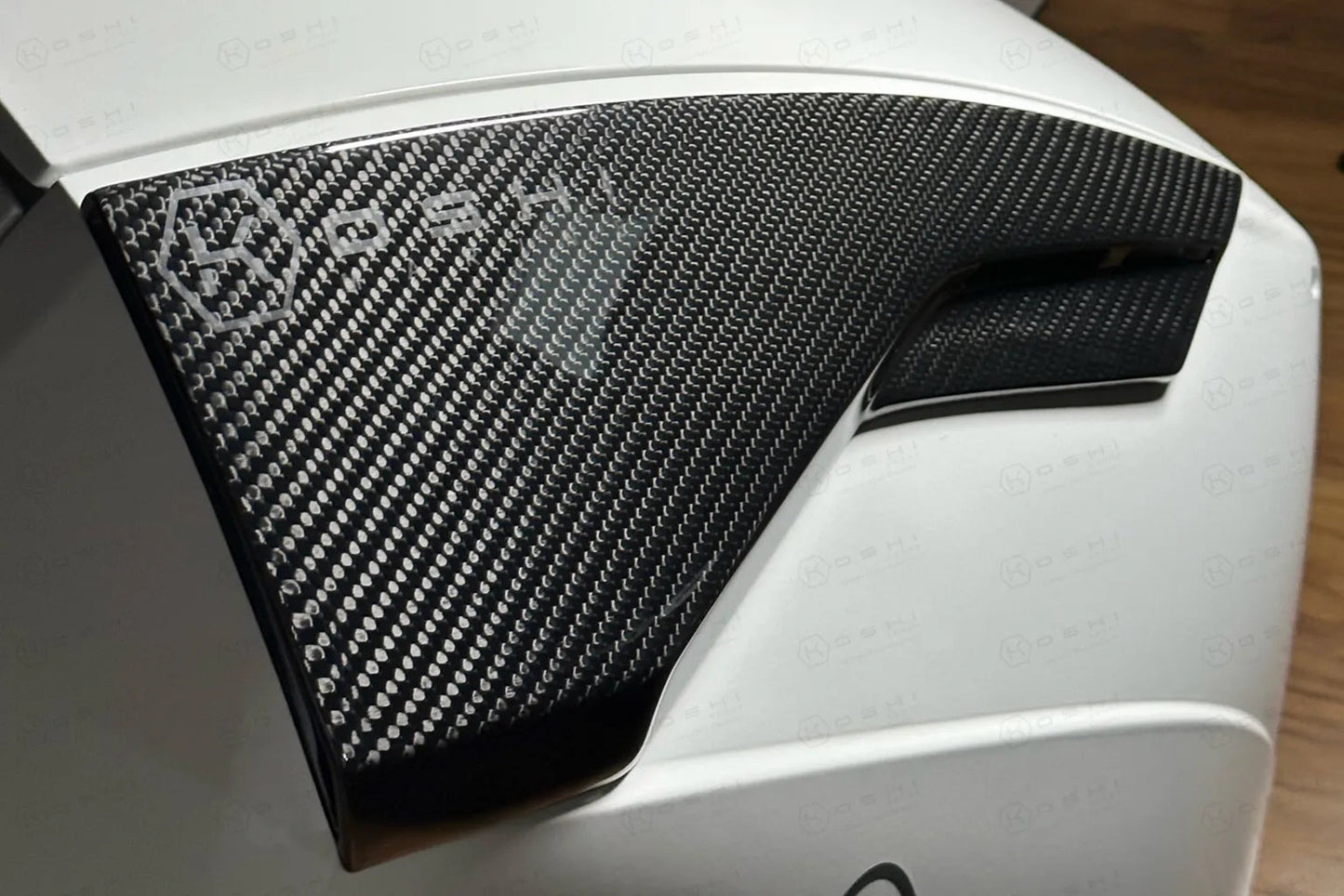 Carbon Fibre Engine Air Scoops for Mercury V8 Outboard, 500R, 450R, 300R - Koshi Group Store