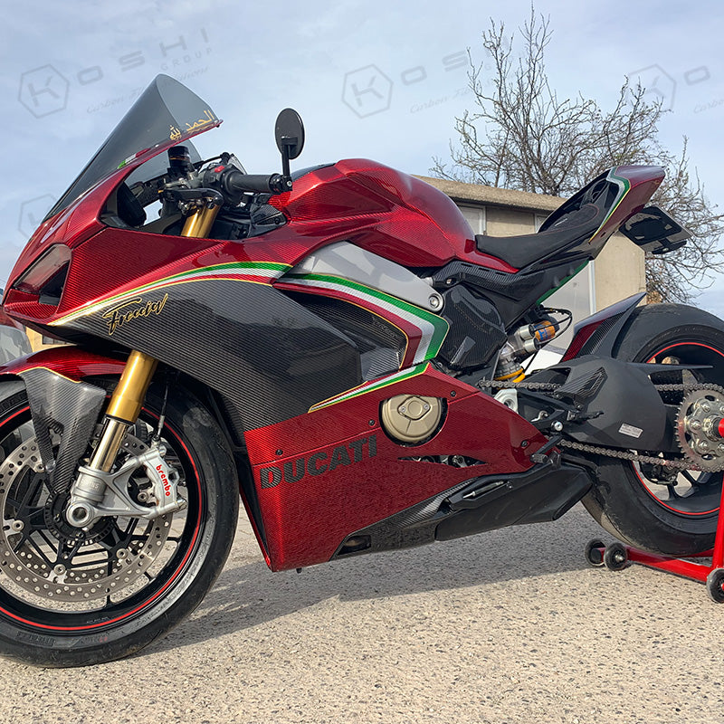 Ducati Panigale V4 S bottom side panels - Carbon Fibre