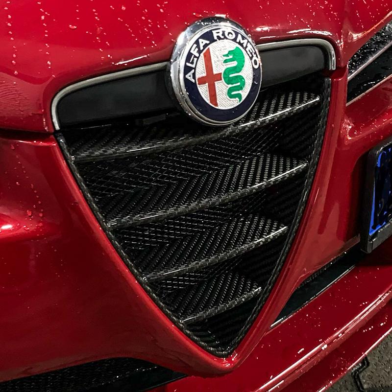 Alfa Romeo Brera Front Shield Grill - Carbon Fibre Koshi Group Store