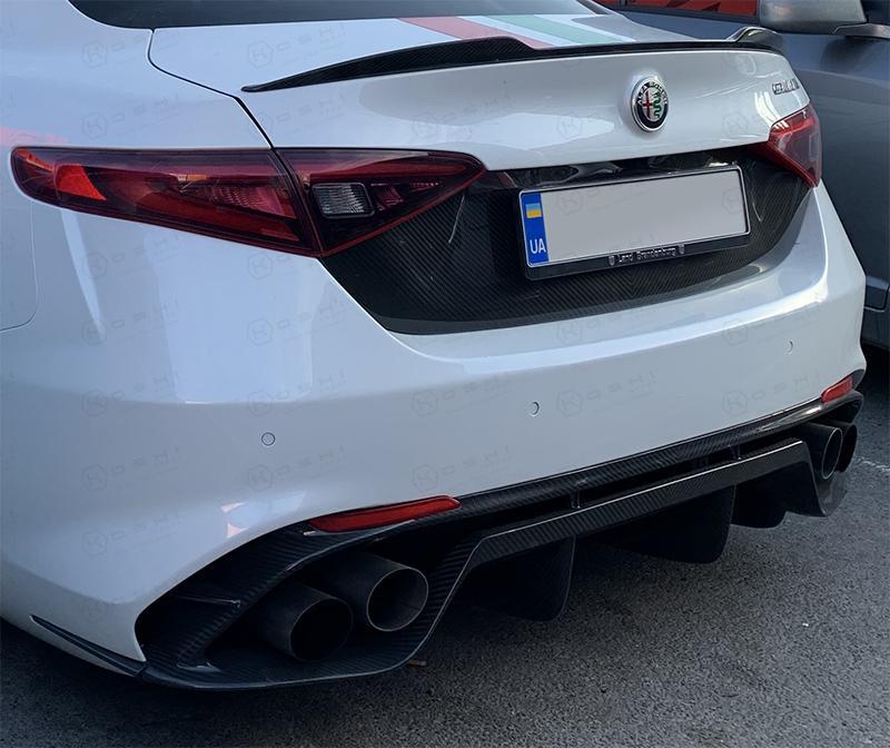 Alfa Romeo Giulia Central Back Trim License Plate - Carbon Fibre - TMC Motorsport