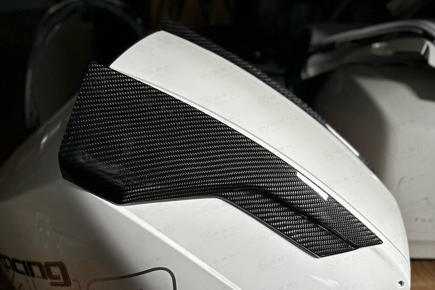 Carbon Fiber Engine Air Scoops for Mercury V8 Outboard, 500R, 450R, 300R, 300 VERADO - Carbon Fibre
