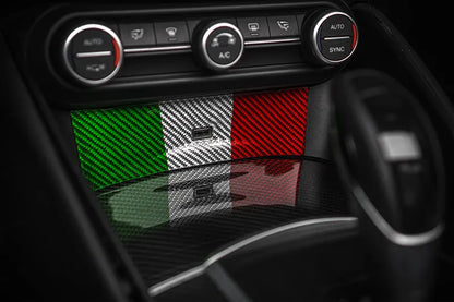 Alfa Romeo Giulia USB-Zierrahmenabdeckung – Karbonfaser