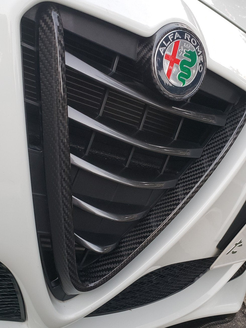 Alfa Romeo Giulietta MY 2014 Front Grille Frame Cover - Carbon Fibre - TMC Motorsport